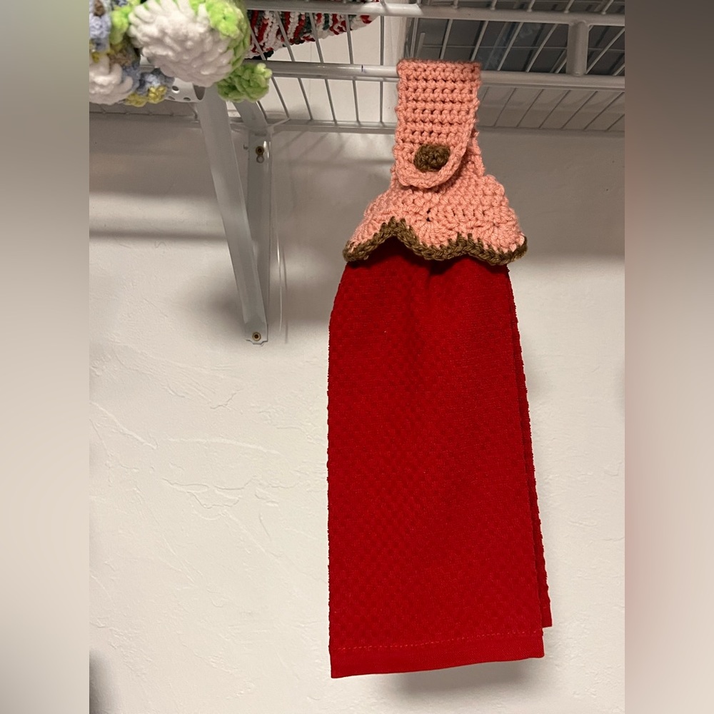 Pink & Brown Crochet Kitchen Change the Towel Over the Oven Handle.